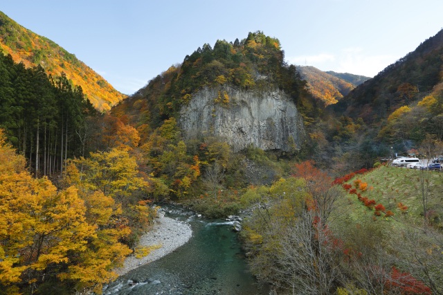 小坂の滝（秋）３