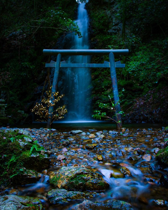 静寂の朝（関市・岩門の滝）＠yuto
