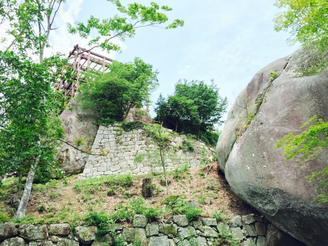 苗木城跡－馬洗岩