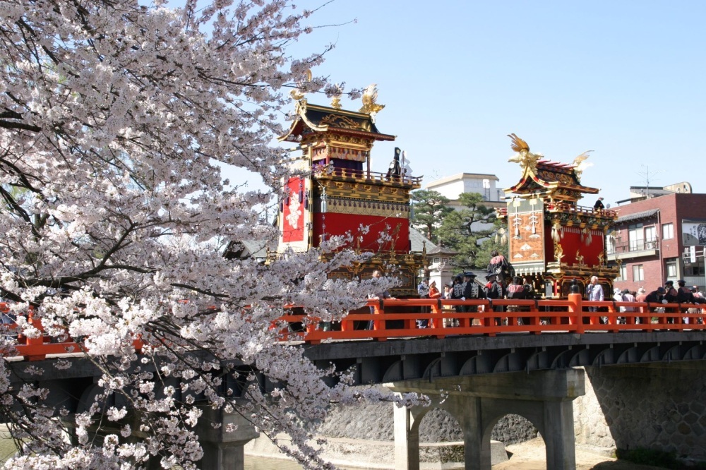 日本三大美祭の一つに数えらえれる春の高山祭（山王祭）