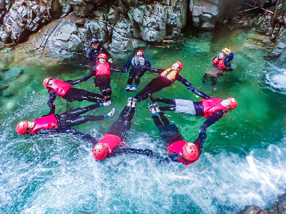 輪になって回してもらいます♪