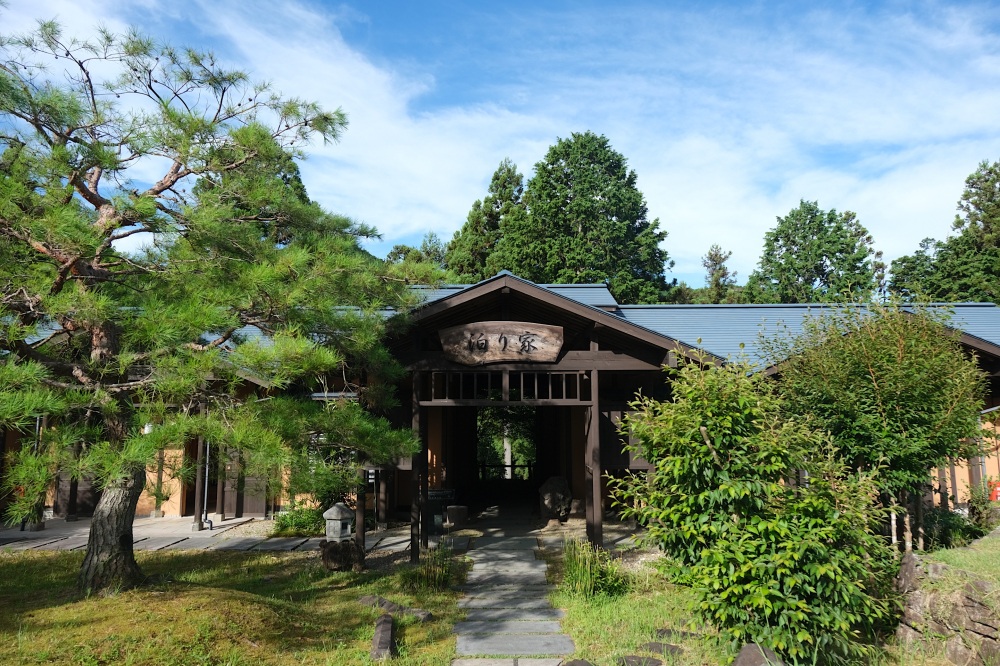 水入らずの時間を過ごせる別館「藍」