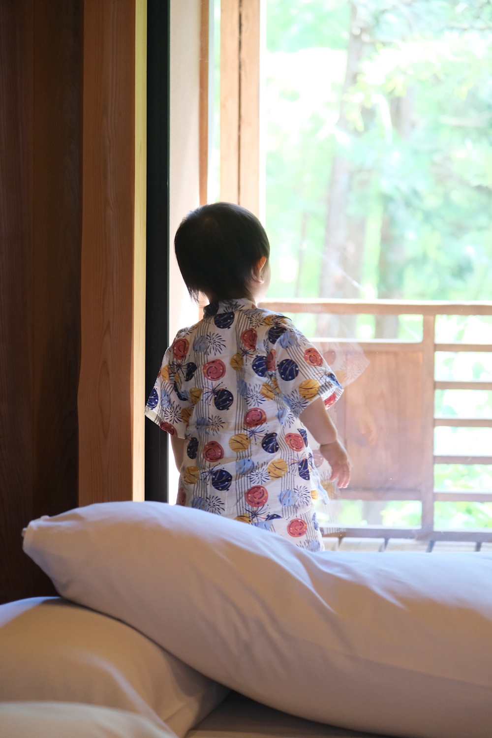 テラスの景色がお気に入りのよう