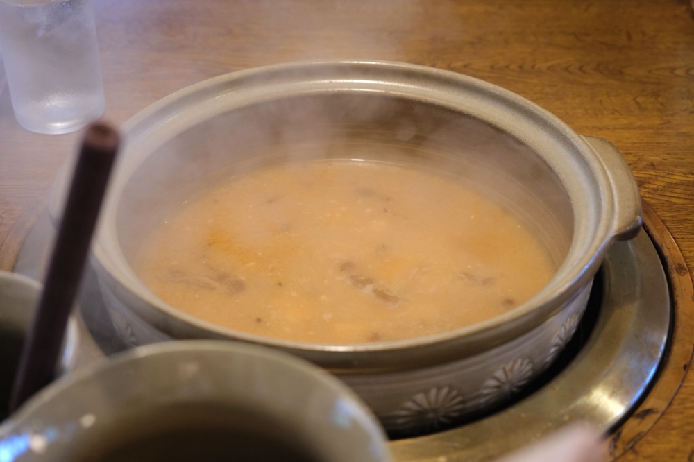 なめこ汁でお腹も心も温まる