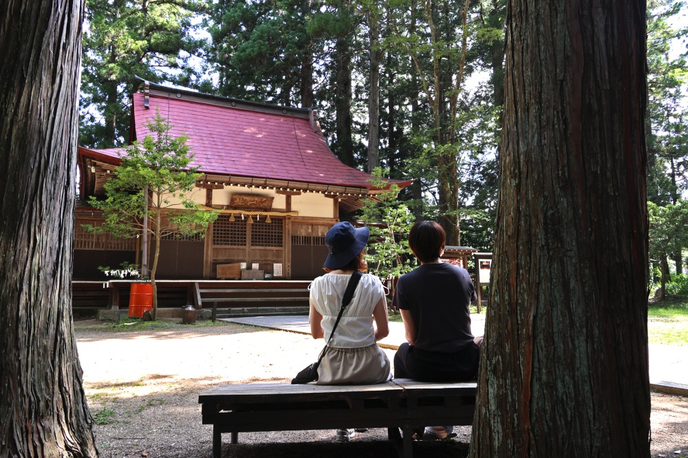 拝殿を見学しながら、再度休憩。