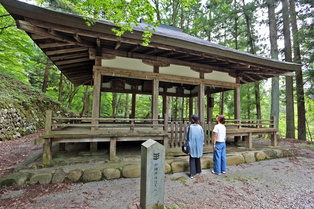 絵馬殿もしっかり見学。