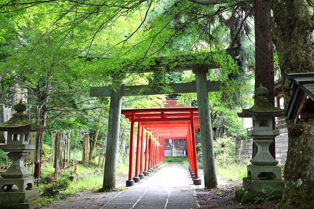 まずは、豊川城山稲荷を参拝。