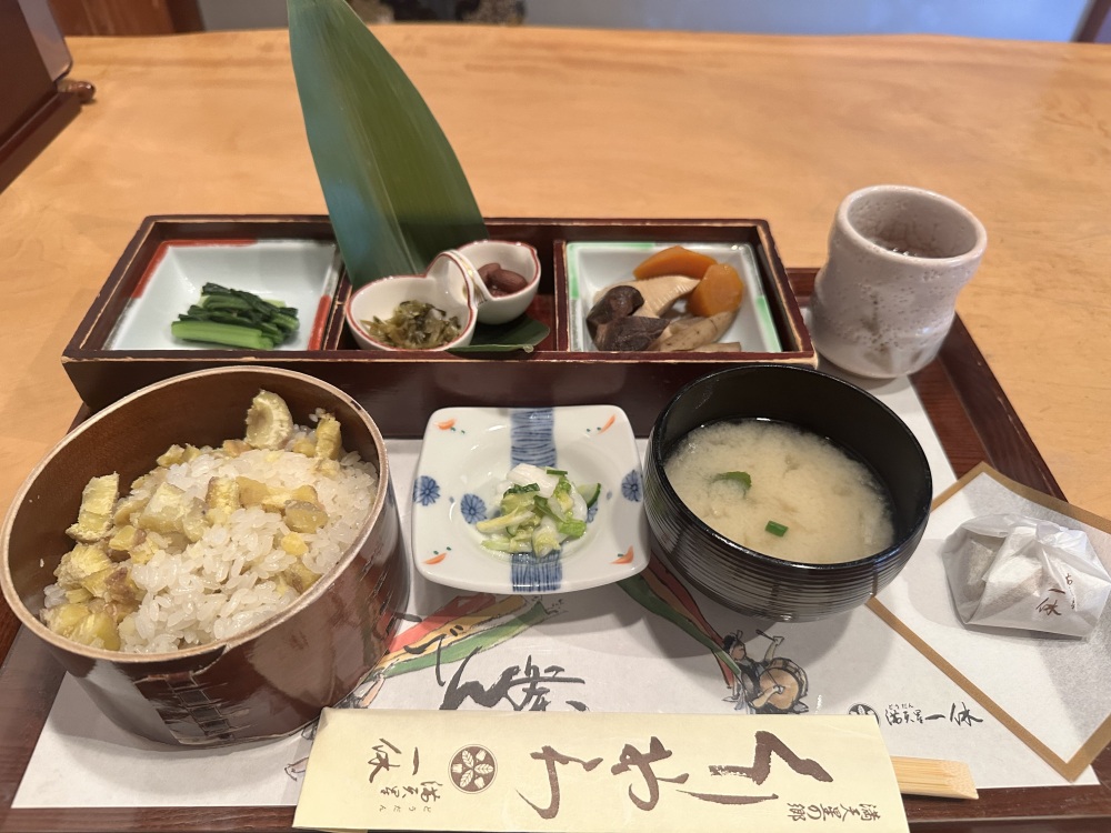 満天星一休 苗木の栗おこわ膳（1,700円）