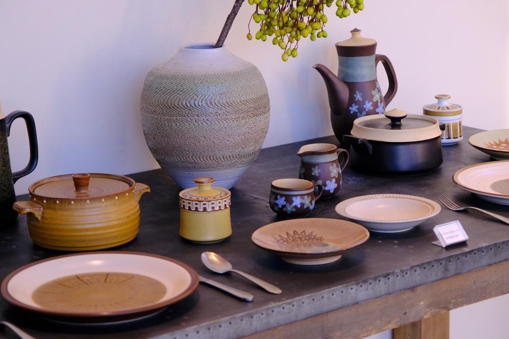 販売していないエントランスの器も必見