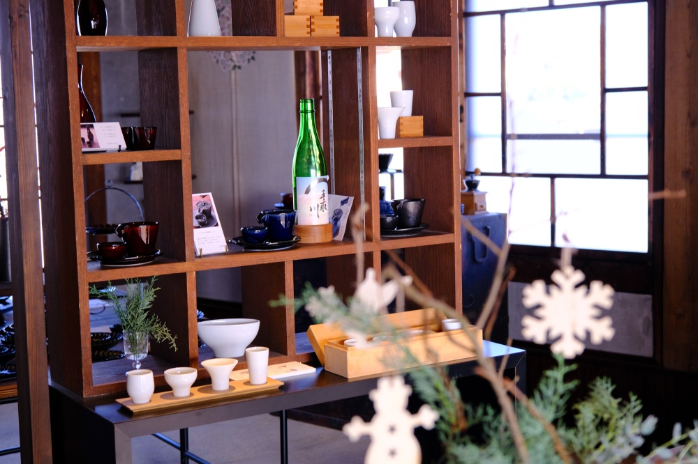 酒器の焼き物も、つい欲しくなってしまうほど心をくすぐる