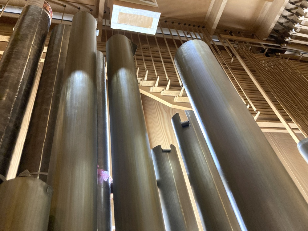 パイプは最大のものが5m、最小はわずか1cm