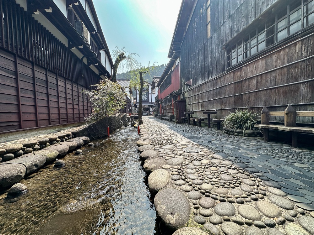 やなか水のこみち