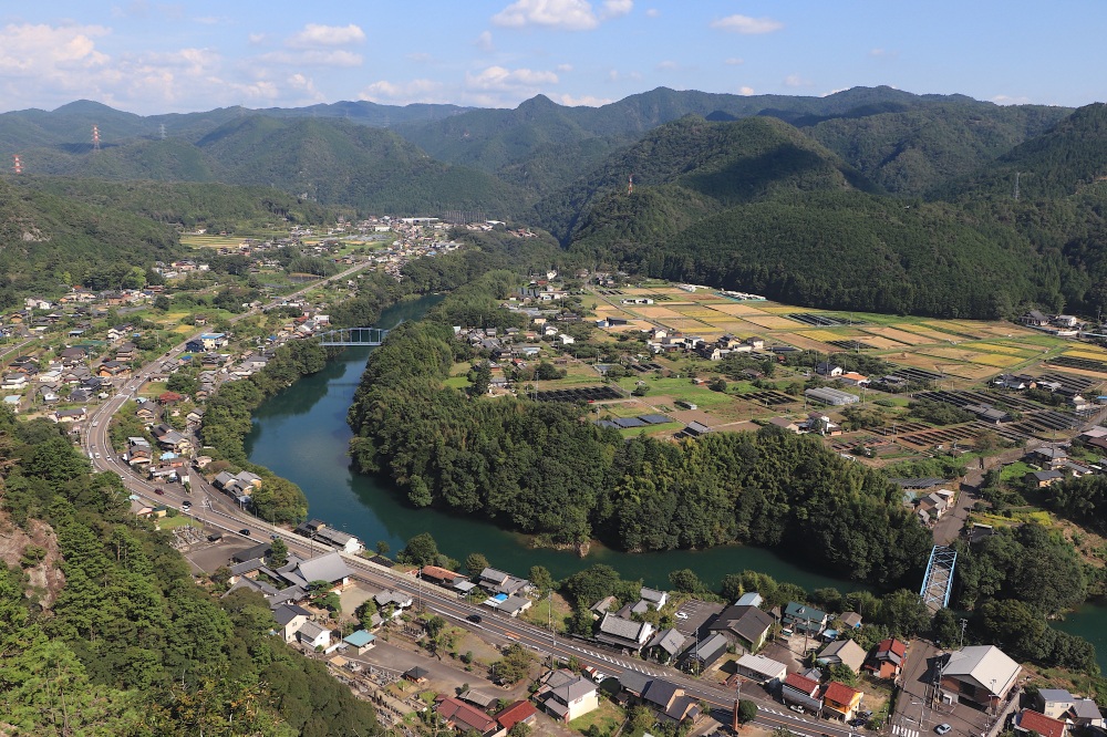 まるでグランドキャニオン!岐阜が誇る渓谷の絶景