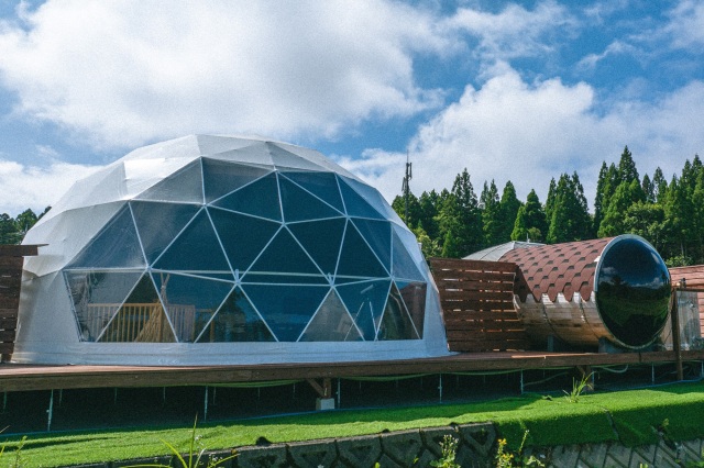 ૮꒰˶ᵔﻌᵔ˶꒱ა 愛犬と泊まれる絶景宿「満天の宿 IORI」ゴンドラ遊覧や温泉も満喫！プライベートサウナで癒され、ワンちゃんと特別な時間を。●満天の宿 IORI × 愛犬との贅沢ステイ