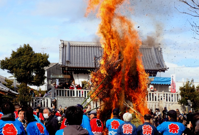 今尾の左義長【海津市】