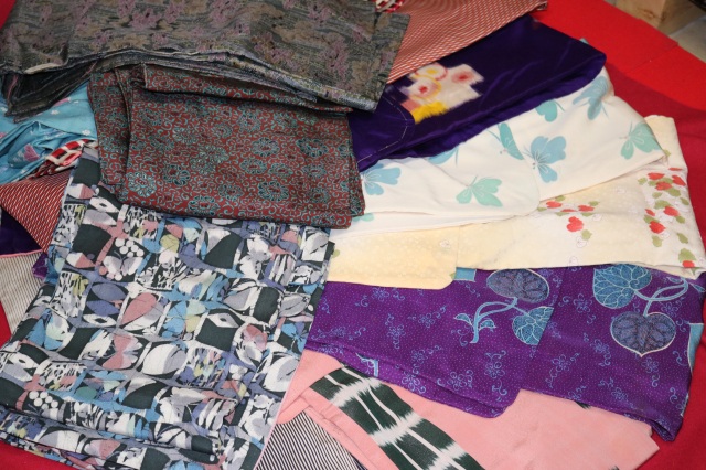 レトロな着物着ませんか？