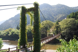 恋のつり橋（宮山橋）