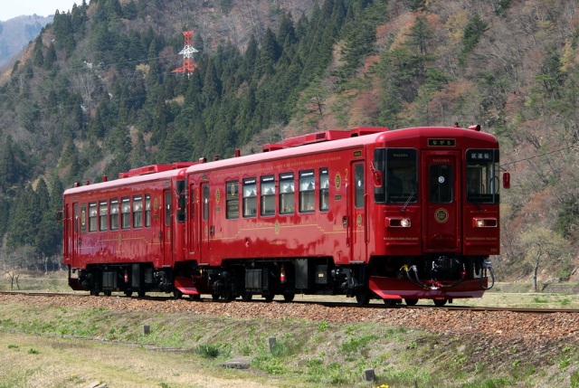 長良川鉄道　観光列車「ながら」