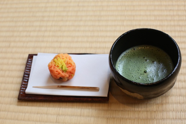 てぃーさろんてきすい