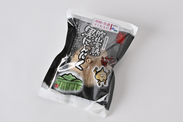 胞山完熟黒にんにく １球［(有)東野］